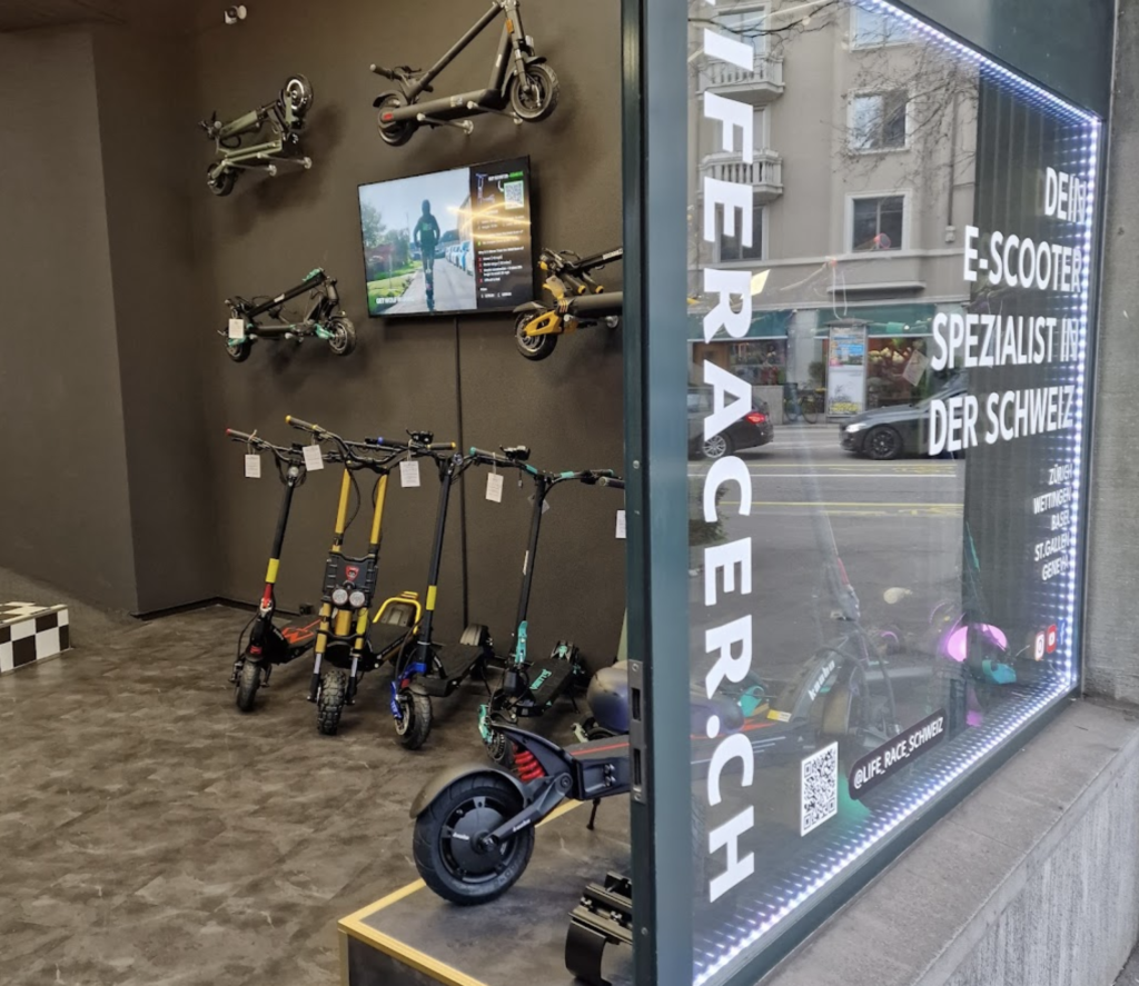 A place of repair and maintenance of your escooter. We are talking here about our workshops for electric scooters in zürich.